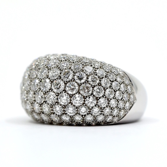 Van Cleef & Arpels 18k White Gold Diamond Ring - Picture 6 of 9